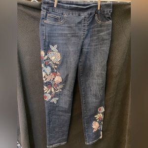 Chico’s pull in jeggings ankle jeans